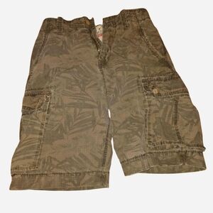 American Eagle Leaf Patterned Y2K Cargo Shorts Size 32
